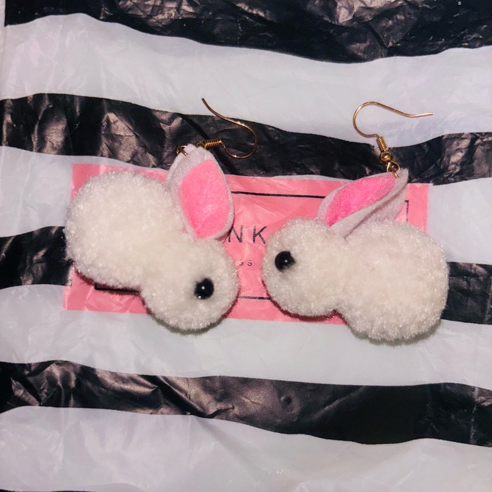 Bunny dangle earrings. New.